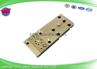DCH9400 EDM Части X055C630G54 Нижний держатель для редукторов Mitsubishi DBG4900 X262D527H01