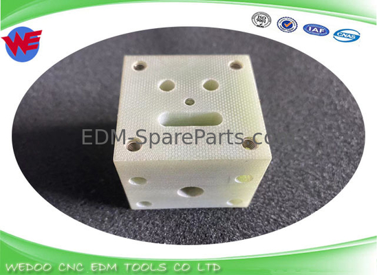 A290-8101-X509 Верхняя изоляционная плита Fanuc EDM Части A-C серии 40*40*34 GUIDE BASE
