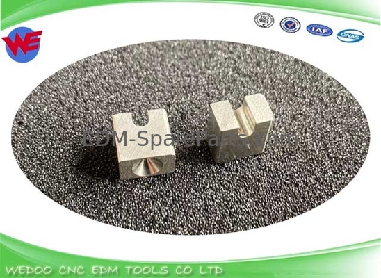 A290-8120-Z782 ELECTROD HOLDER Фанук ЭДМ Запчасти 10*10*6 мм