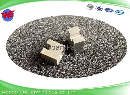 A290-8120-Z782 ELECTROD HOLDER Фанук ЭДМ Запчасти 10*10*6 мм